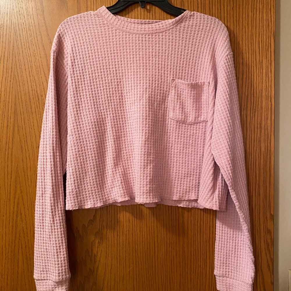 Wild and Fable cropped pink sweater